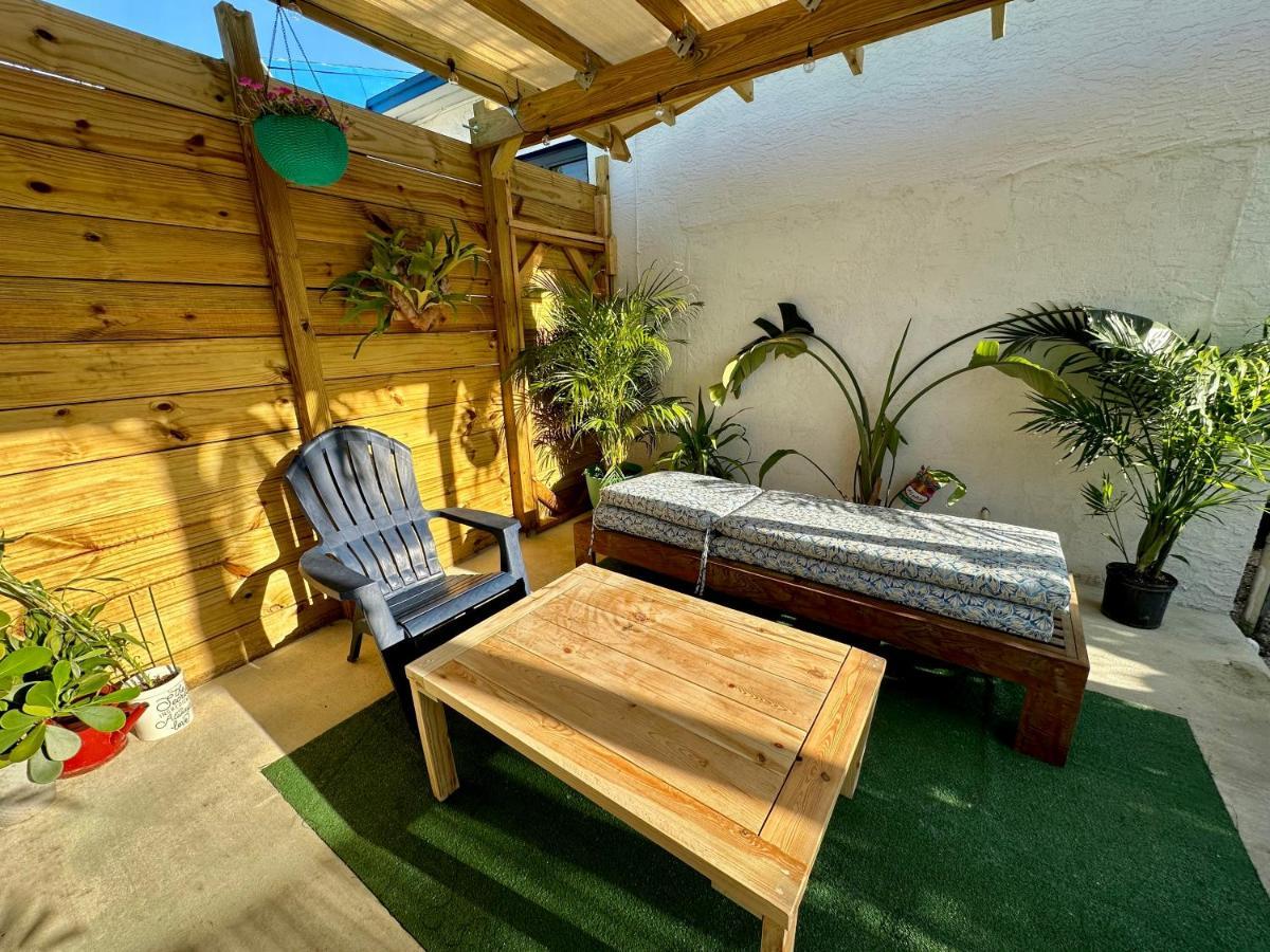 Beach Guests House Apartment Маями Екстериор снимка