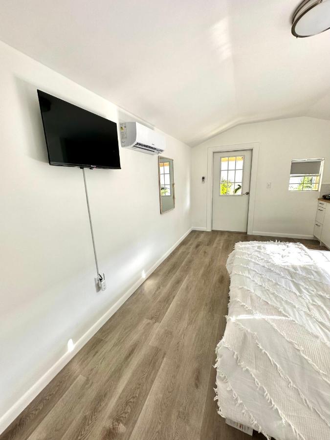 Beach Guests House Apartment Маями Екстериор снимка